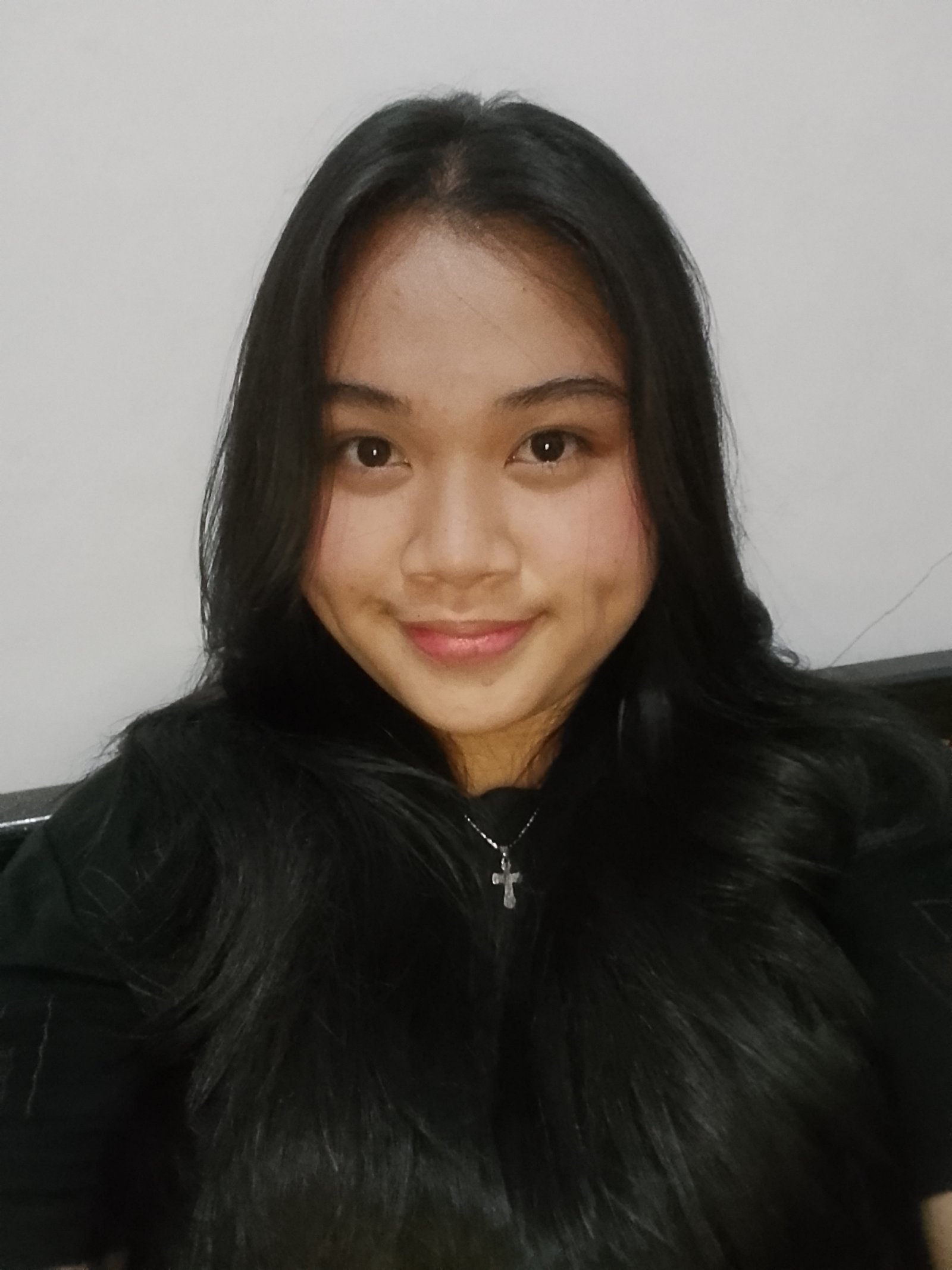 Foto kedua Queennyta Gahung